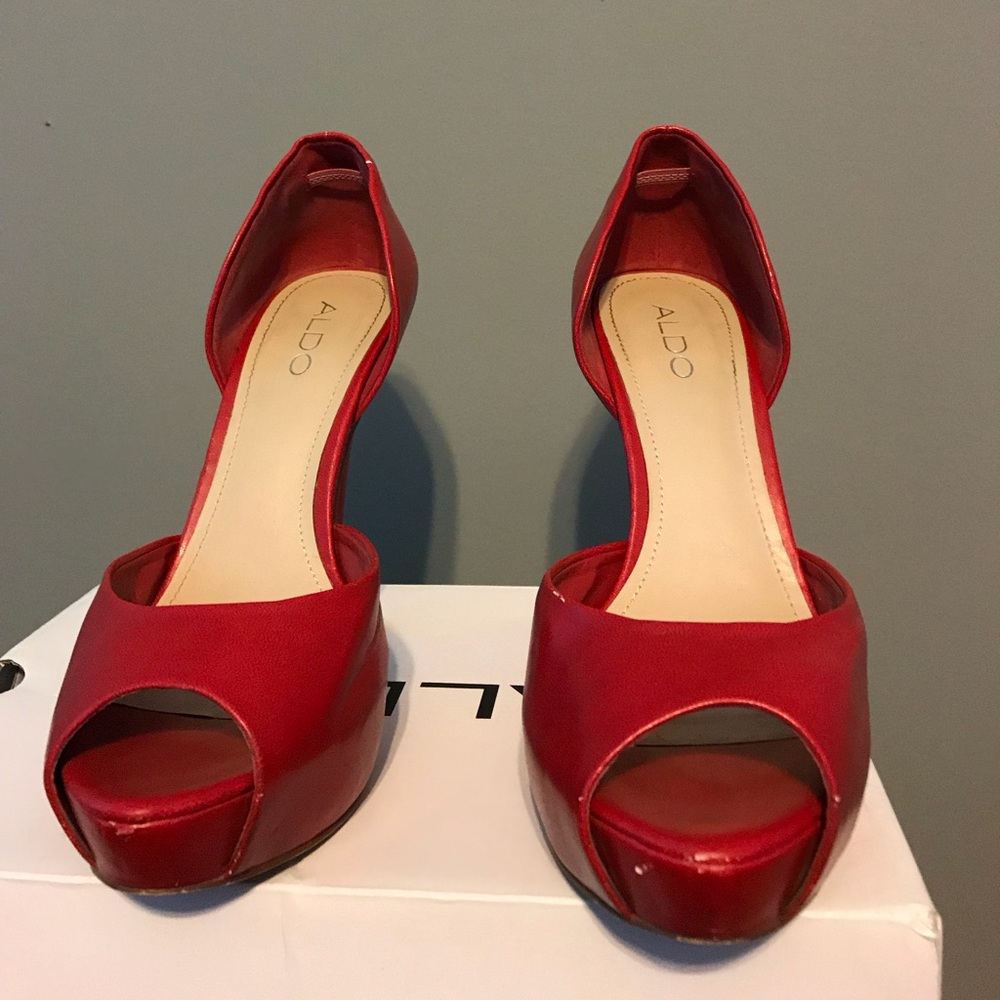 Peeptoe sandals